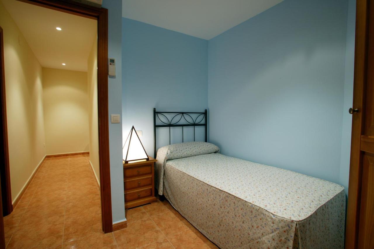 Apartamentos Hotel 77 Ayora Bagian luar foto